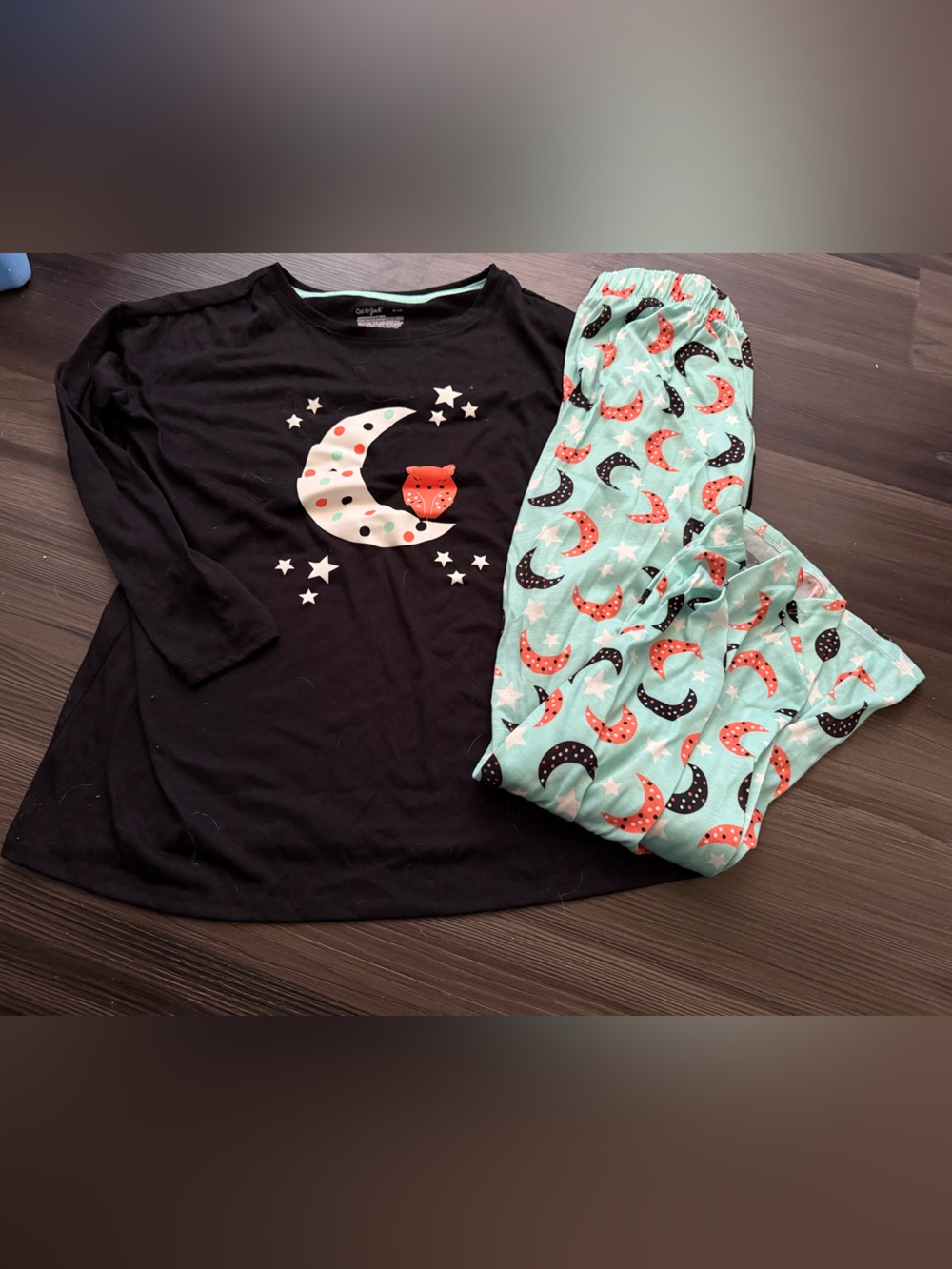 Cat & Jack pajamas 2 pc set in a kid size XL 14/16